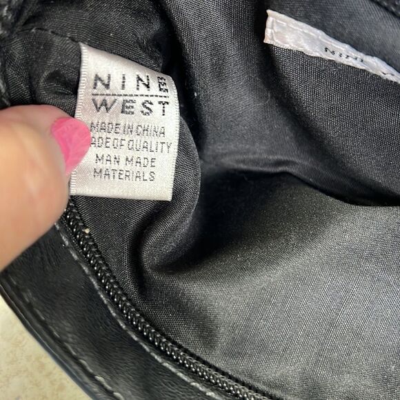 Nine West Black With Silver Tone Chain - Picture 5 of 7